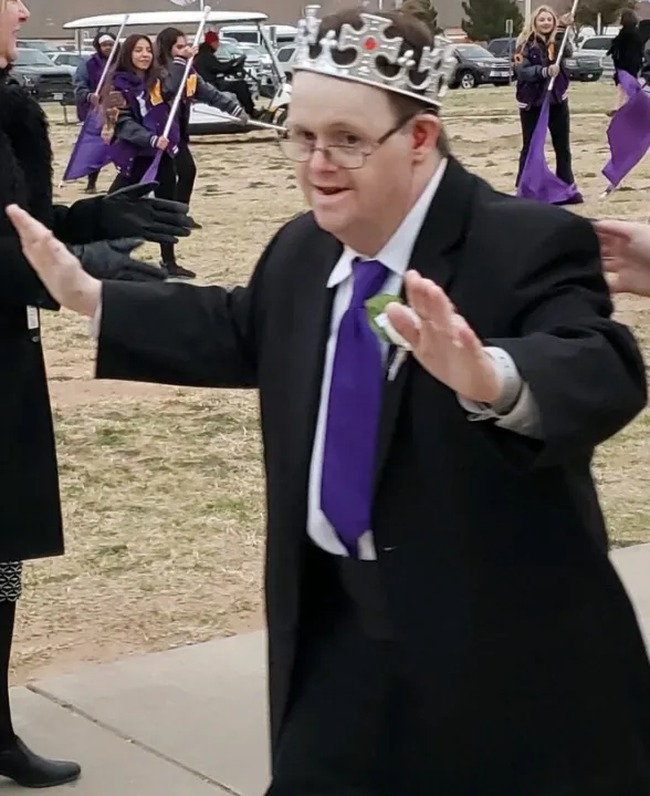 Texas Roadhouse Employee Kevin Wells Farewell